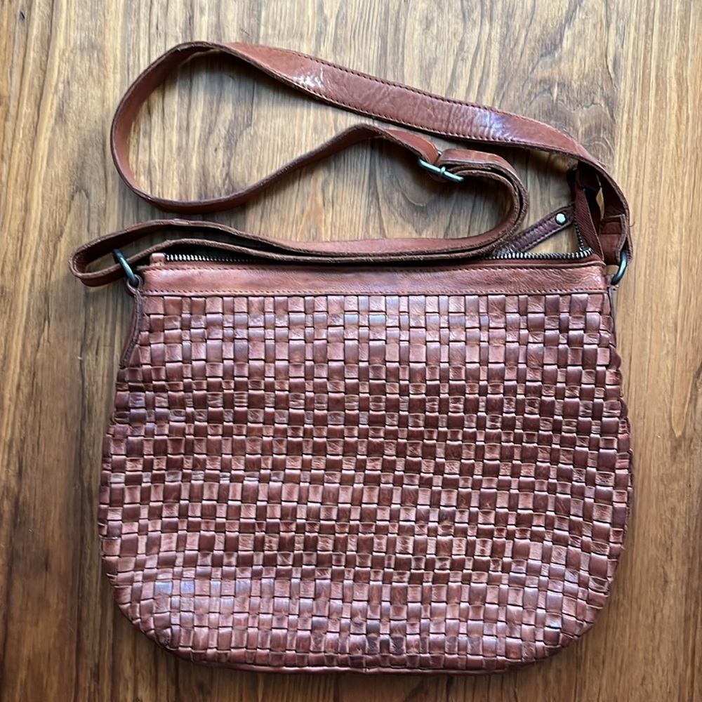 Valencia holland leather crossbody bag
